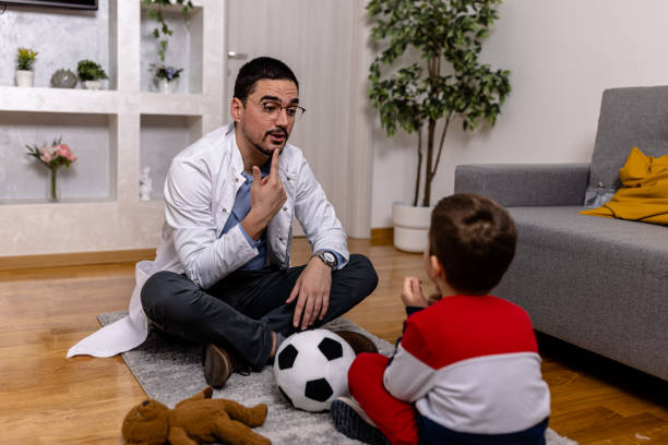 在有遺傳傾向的兒童中誘發自閉癥譜系障礙。 在有遺傳傾向的兒童中誘發自閉癥譜系障礙。