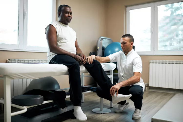 什么是退行性關節炎-癥狀、原因、癥狀和治療