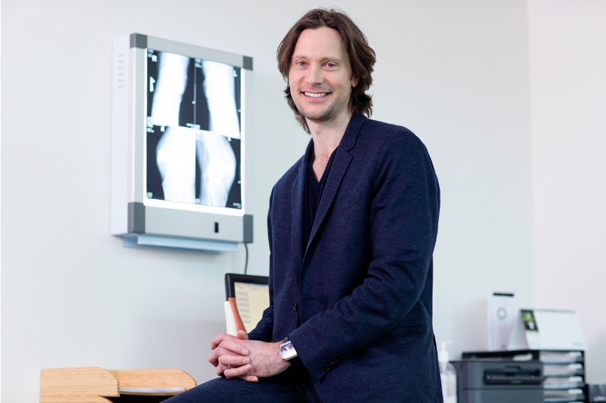 首席干細(xì)胞試驗(yàn)研究員是弗賴塔格副教授 首席干細(xì)胞試驗(yàn)研究員是弗賴塔格副教授